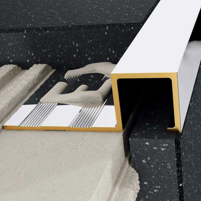 Profil Q kwadratowy 10 mm długość 250 cm mosiężny Excellent chromowany