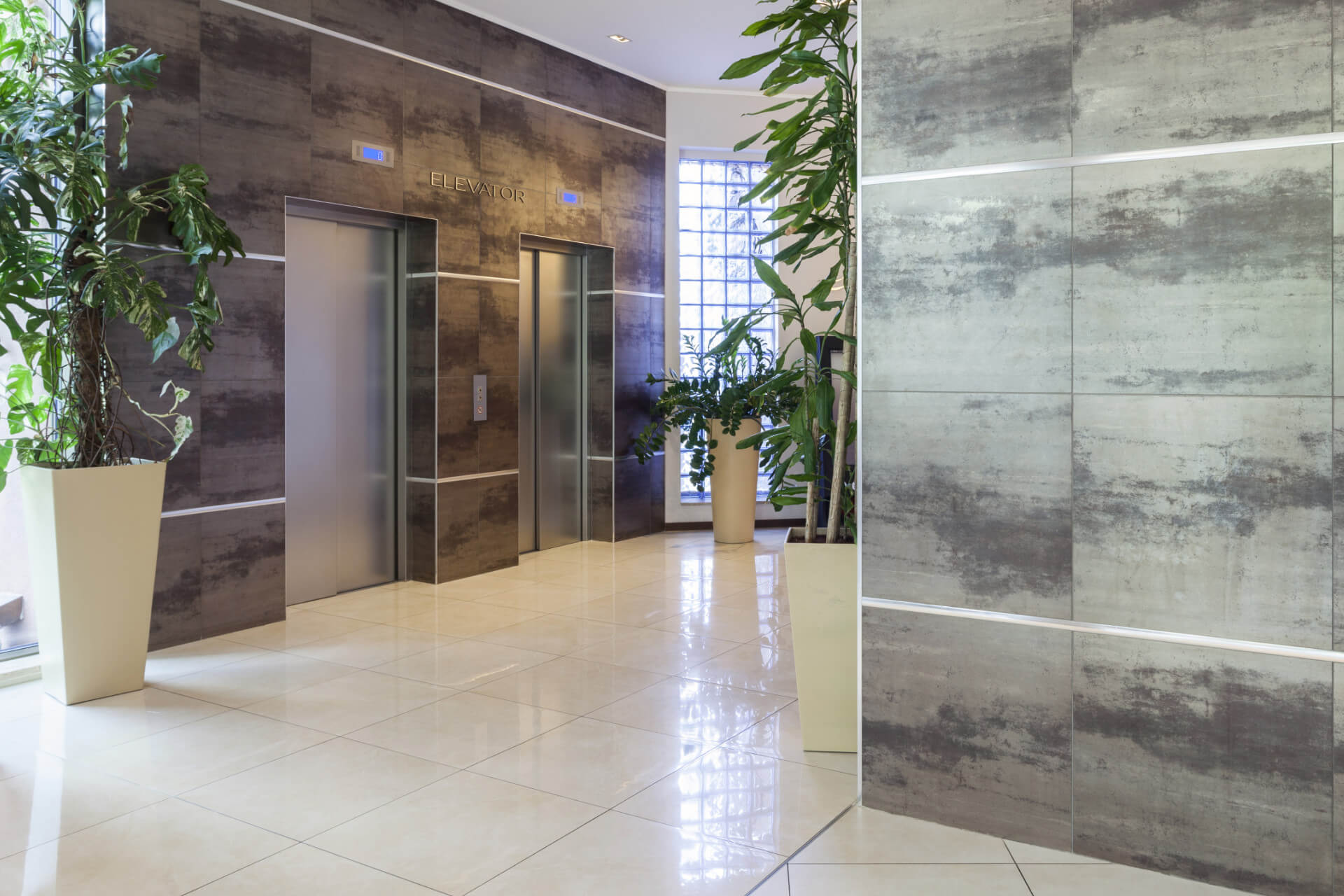 Profil V kątowy 20x20 mm, długość 250 cm aluminiowy, anodowany srebrny